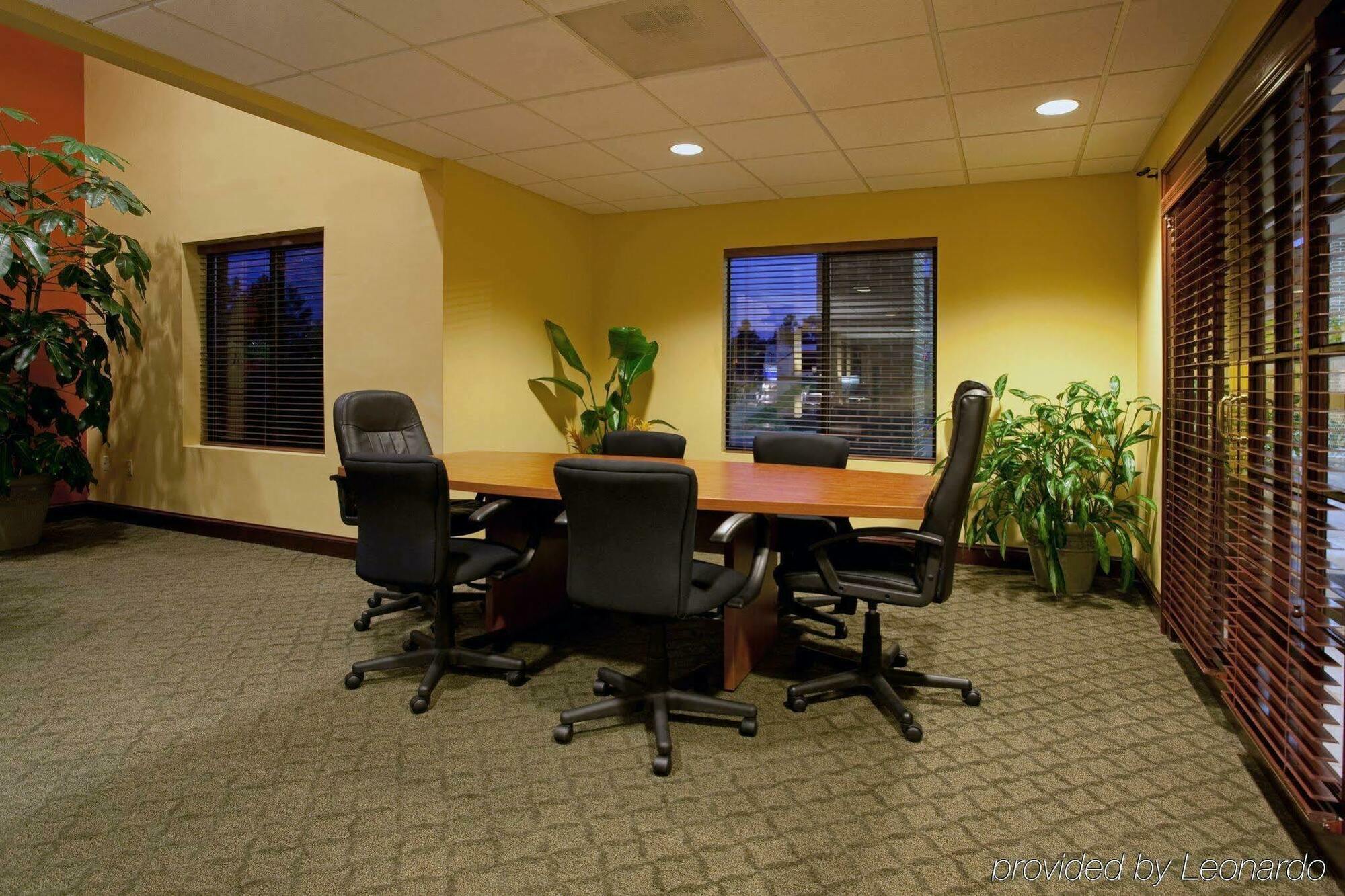 Holiday Inn Express Hotel & Suites Columbia-I-20 At Clemson Road By Ihg Exterior foto